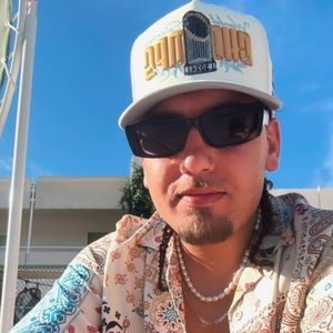 Meet your Posher, Amine